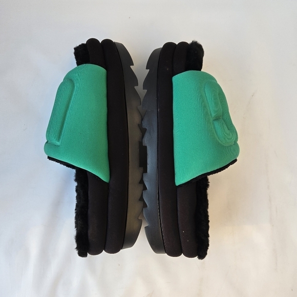 UGG Maxi Graphic Platform Slide Sandals  Black/Emerald Green Size 7 - Picture 8 of 14